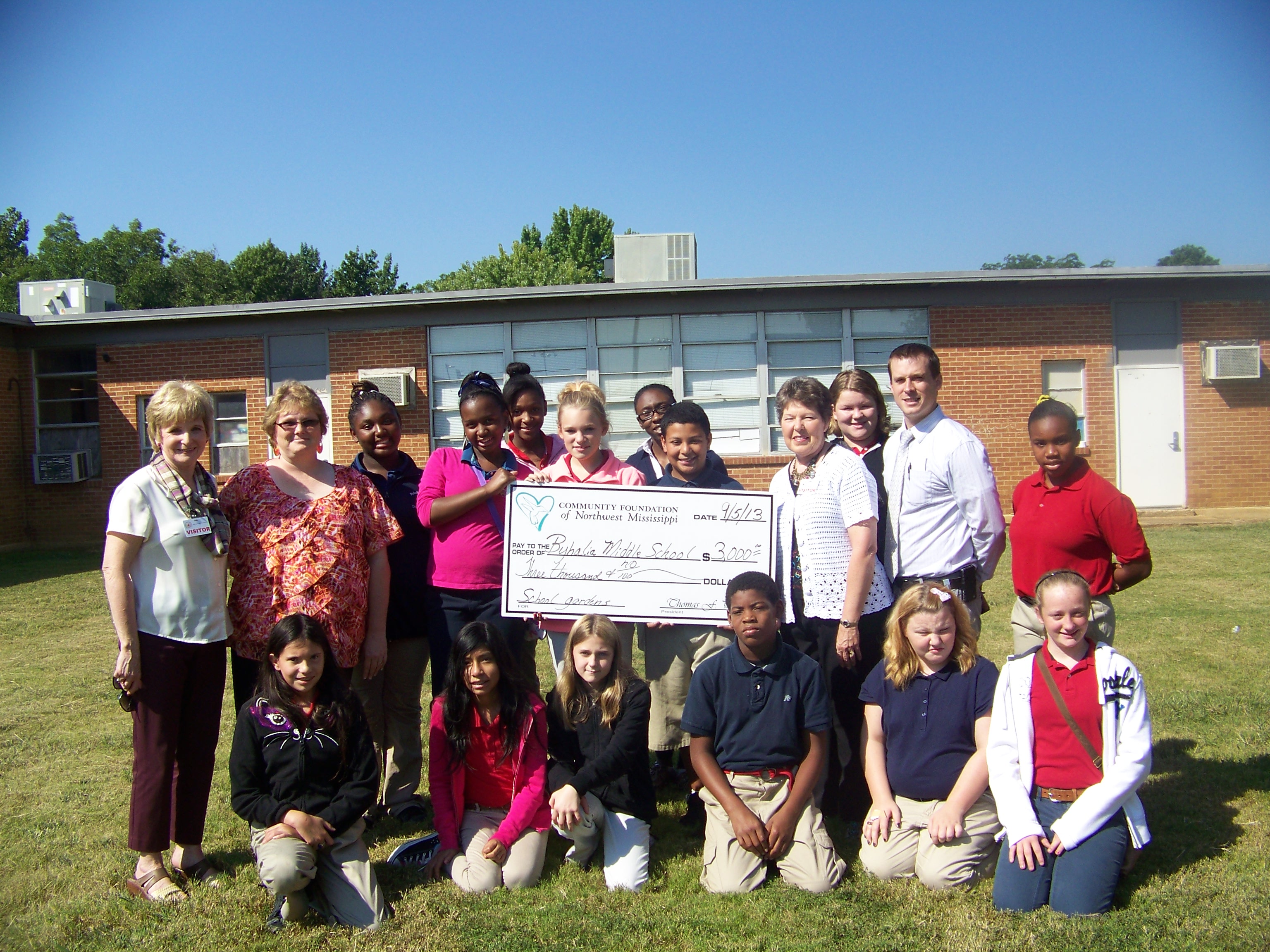 Byhalia Middle School Creates School Gardens Community Foundation of